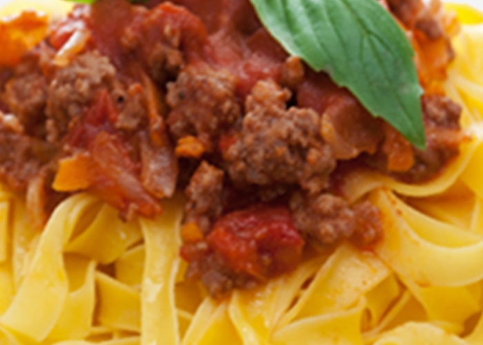 TAGLIATELLES BOLOGNAISE